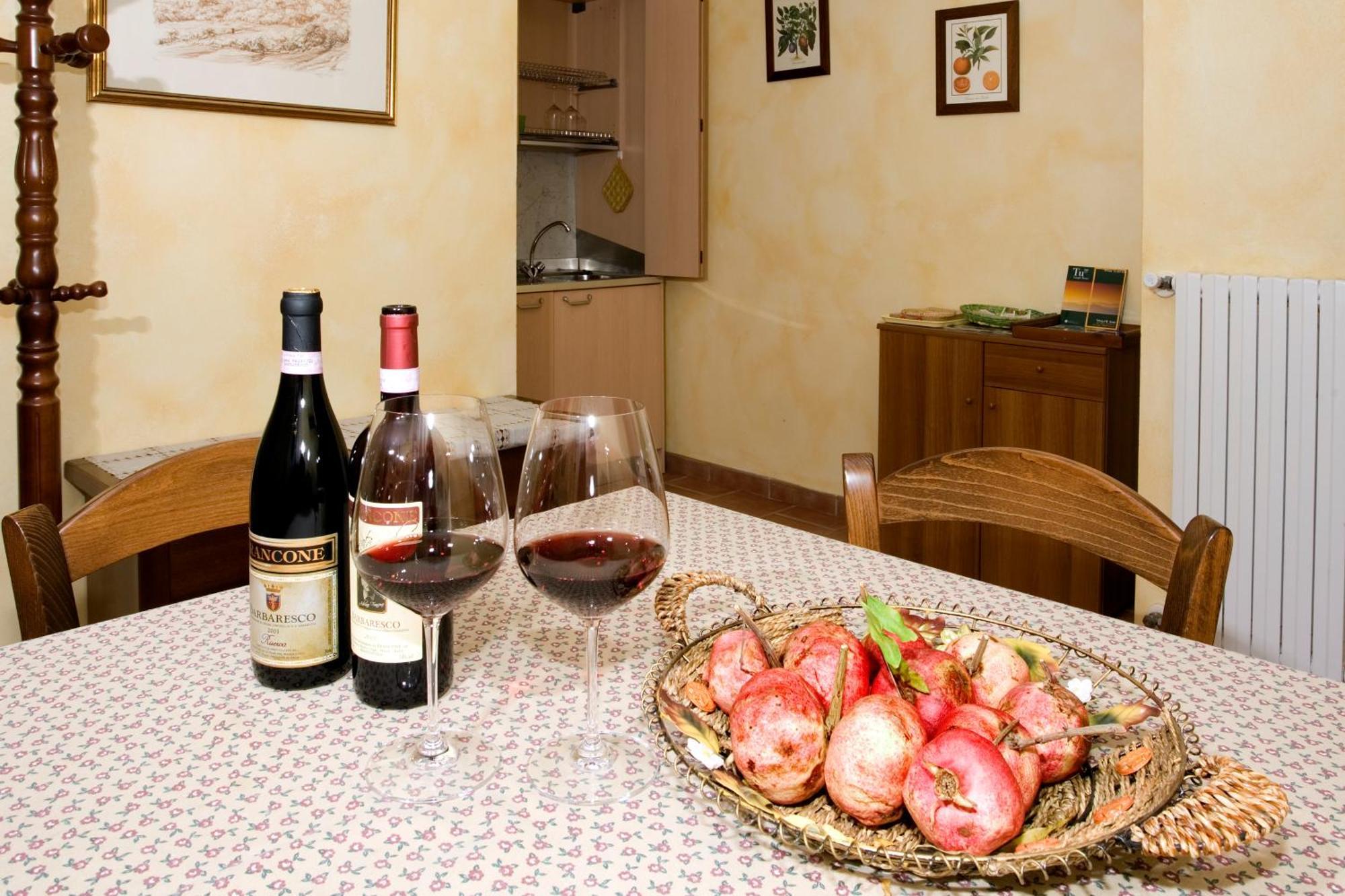 Agriturismo Antichi Poderi Gallina Neive Esterno foto