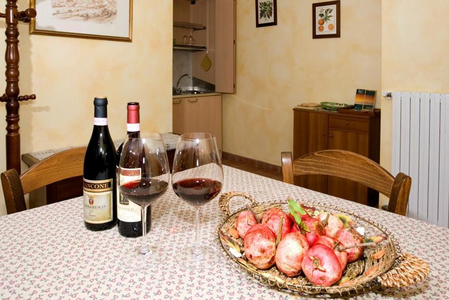 Agriturismo Antichi Poderi Gallina Neive Esterno foto